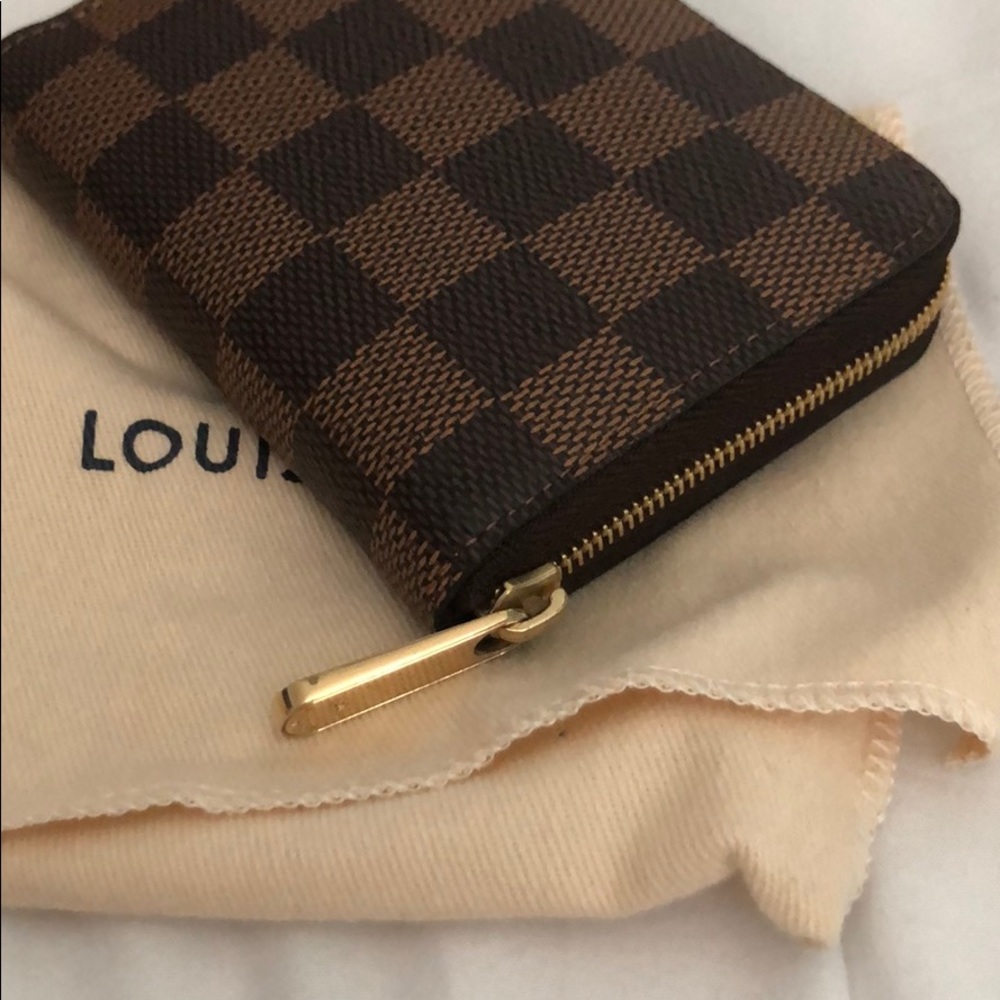 Zippy wallet - new with receipts